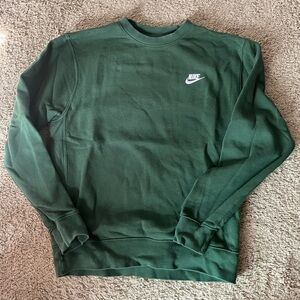 Nike Men's Sportswear Club Fleece Crewneck Sweatshirt in Fir, Size Small